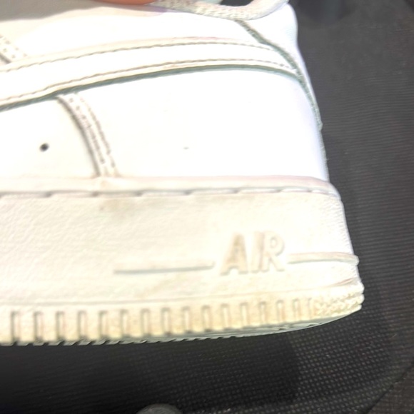 Nike Classic White Sneakers Air Force 1 - Picture 10 of 14